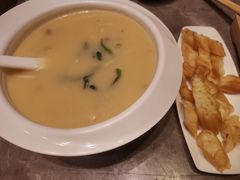 老济南甜沫-闫府私房菜·百年鲁菜(恒隆店)