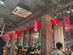 大堂-么肆烤肉·中式自助·烤肉大排档(街道口季佳PAI店)