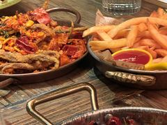 -SISTERS BAR RESTAURANT川意酒馆(嘉善老市H楼店)