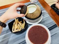原只椰子炖蛋白-黄师奶甜品店