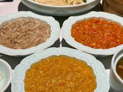 -裕兴记•蟹黄面馆(人民广场店)