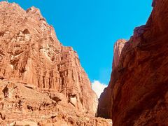 -天山神秘大峡谷