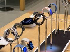 -Apple零售店(华贸购物中心店)