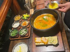 -银米·云南传统过桥米线(双廊黑金冠店)