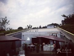 -UNI UNI(环亚凯瑟琳店)