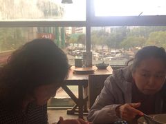 -蜜桃餐厅·伴山(湖滨商业街店)