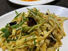 -靠山屯东北农家菜(八龙桥雅苑店)