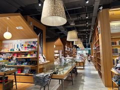 -百新书局(尚悦湾店)