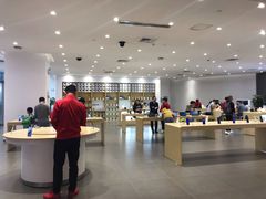 -华为授权体验店(中山公园来福士)