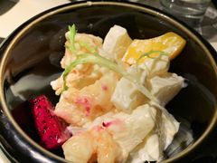 凤梨虾球-穹六人间 people 6(岳阳路店)