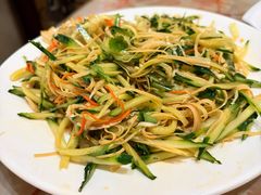 -王三美食(荷斯坦牛路店)