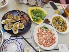 -覃记海鲜美食餐厅