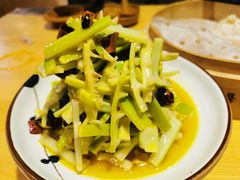 秦巴野山笋-小六汤包·老字号·中华名小吃(公园南路店)