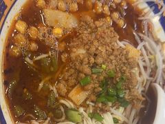 -魔都三兄弟酸辣粉·蘸卤炸串(虹桥万科店)