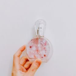-珀莱雅