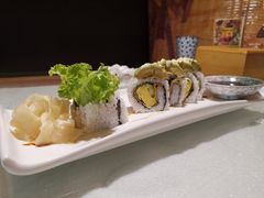 牛油果芝士寿司卷-文立新麻辣烫(合生汇21街区店)