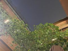 -瑞虹新天地月亮湾