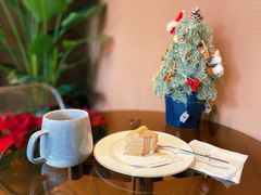 -Fridi Patisserie Cafe