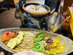 -老牌坊云南鱼豆花火锅(哈西万达店)