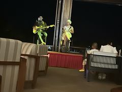 -亚龙湾喜来登·美景台大堂吧