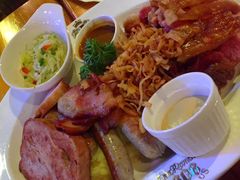 肉类拼盘-皇冠自酿啤酒坊(中国红街5号楼店)