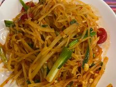 -香巴拉云南餐厅(华莱坞店)