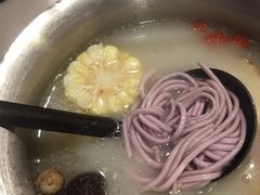 -牛魔王时尚回转餐厅