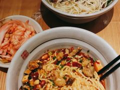 -呼啦面馆·头牌豌杂面(珠江国际B区店)