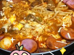 -三清洞摩西韩式年糕火锅(威高广场店)