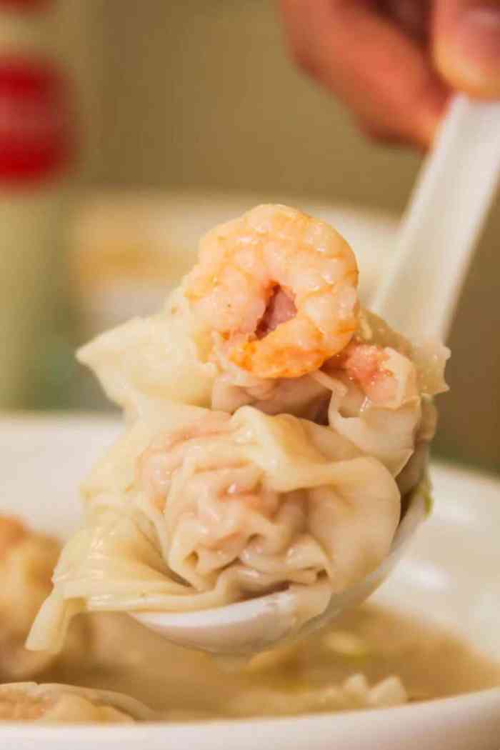 威菻饺子云吞店-"一口气买了一斤多,除了开心就是期待,小伙.