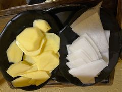 -小志家.鲜牦牛肉牛杂火锅野生菌汤锅