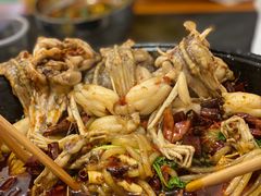 -鸿顺老铁锅美蛙鱼府(解放碑店)