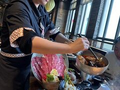 -湊湊火锅·茶憩(南京东路悦荟店)