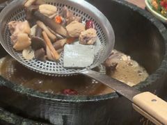 -蘑界·野生菌火锅(深业上城店)