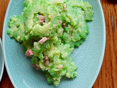 蚕豆泥火腿炒苦瓜-丽江金茂凯悦臻选酒店-滇香馆