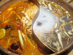 -洱火云南酸菜牛肉火锅(石景山当代商城店)