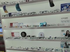 -诺柯视眼镜-蔡司依视路官方工厂店(淞南一店)