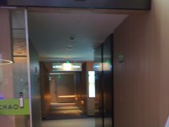 -涨巢·潮玩水疗局