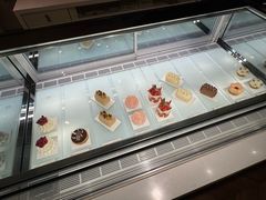 -潮一不贰·西式简餐·法式甜品(外滩店)