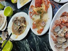 -小海豚•老字号海鲜餐厅(天涯店)