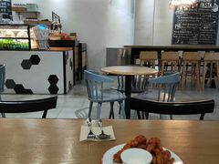 大堂-HELLO 27 意面·沙拉·帕尼尼