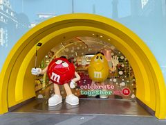 -m豆巧克力世界(上海世茂广场店)