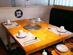 -唯成•韩国炭火烤肉 유성고기