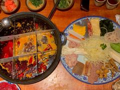 -周小明火锅(黑金冠社区店)