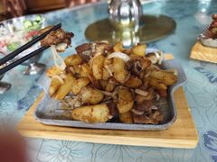 猪排煎土豆-额尔古纳风情源非遗俄餐