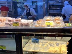 -鲍师傅糕点(江苏路店)