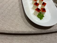 -品悦酒店(三林古镇店)