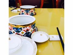 -泓炙颐凤鲜海鲜火锅料理(桐乡店)