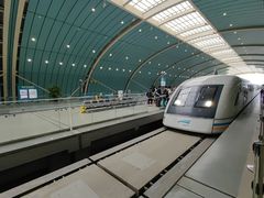 -龙阳路磁悬浮列车总站-停车场