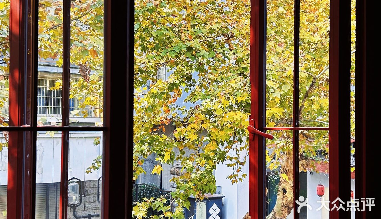 在「福叁」喝的是咖啡，品的是新中式美学